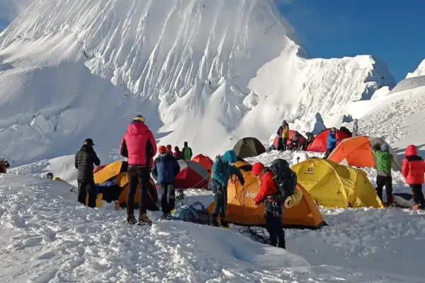 Climbing Nevado Alpamayo