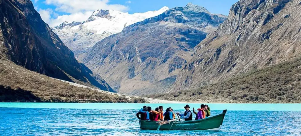 llanganuco lagoon